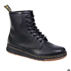 Dr. Martens 8-Eye Newton Boots